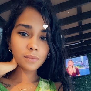 Meet your Posher, Gladisbel